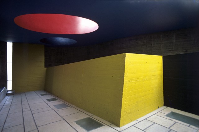 Couvent sainte marie de la tourette 01