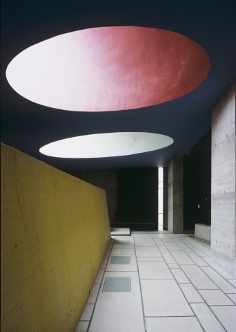 Couvent sainte marie de la tourette 06